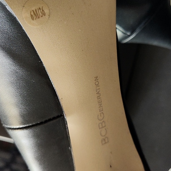 BCBG Black Platform Heels 4inch stilettos - Picture 6 of 6